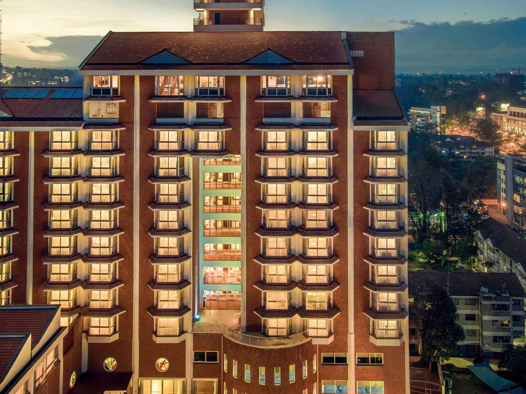 Movenpick Hotel & Residences Найроби Экстерьер фото